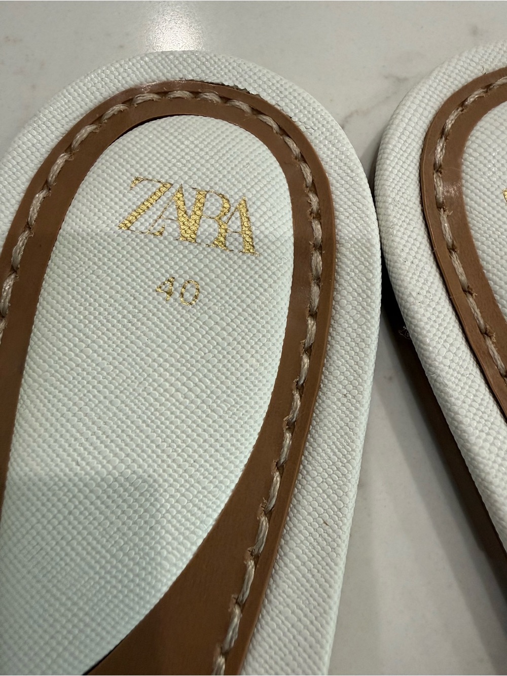 Never Worn Zara White Slide Sandals with Clear Straps and Brown Insole - Picture 3 of 5